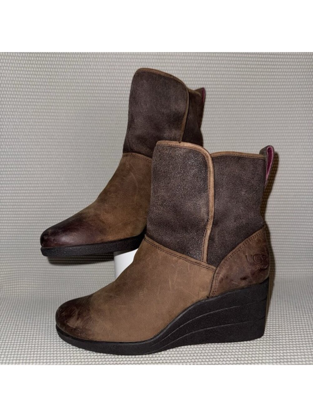 Ugg Renatta Waterproof Lined Pull-On Brown Wedge Ankle Booties Womens Size 7